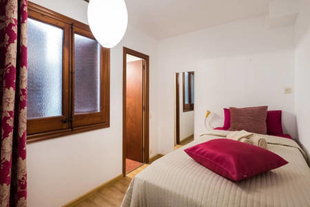 3 Bedroom With Private Garden On Location Centre Sitges