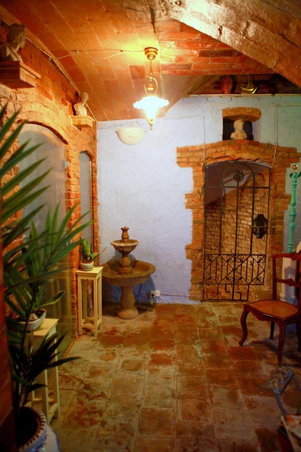 Royal Hotel 2*