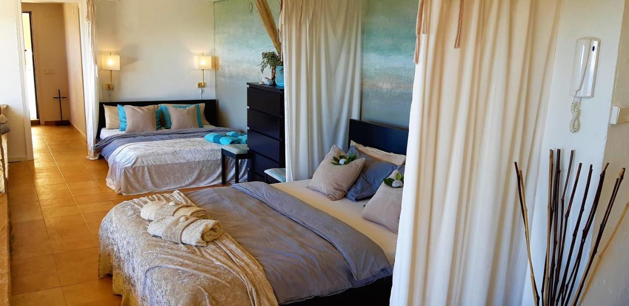 Ashram Sunshine Bed & Breakfast *