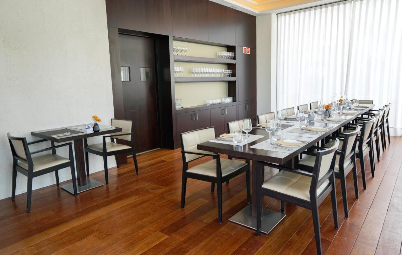 Hotel Mim & 4*