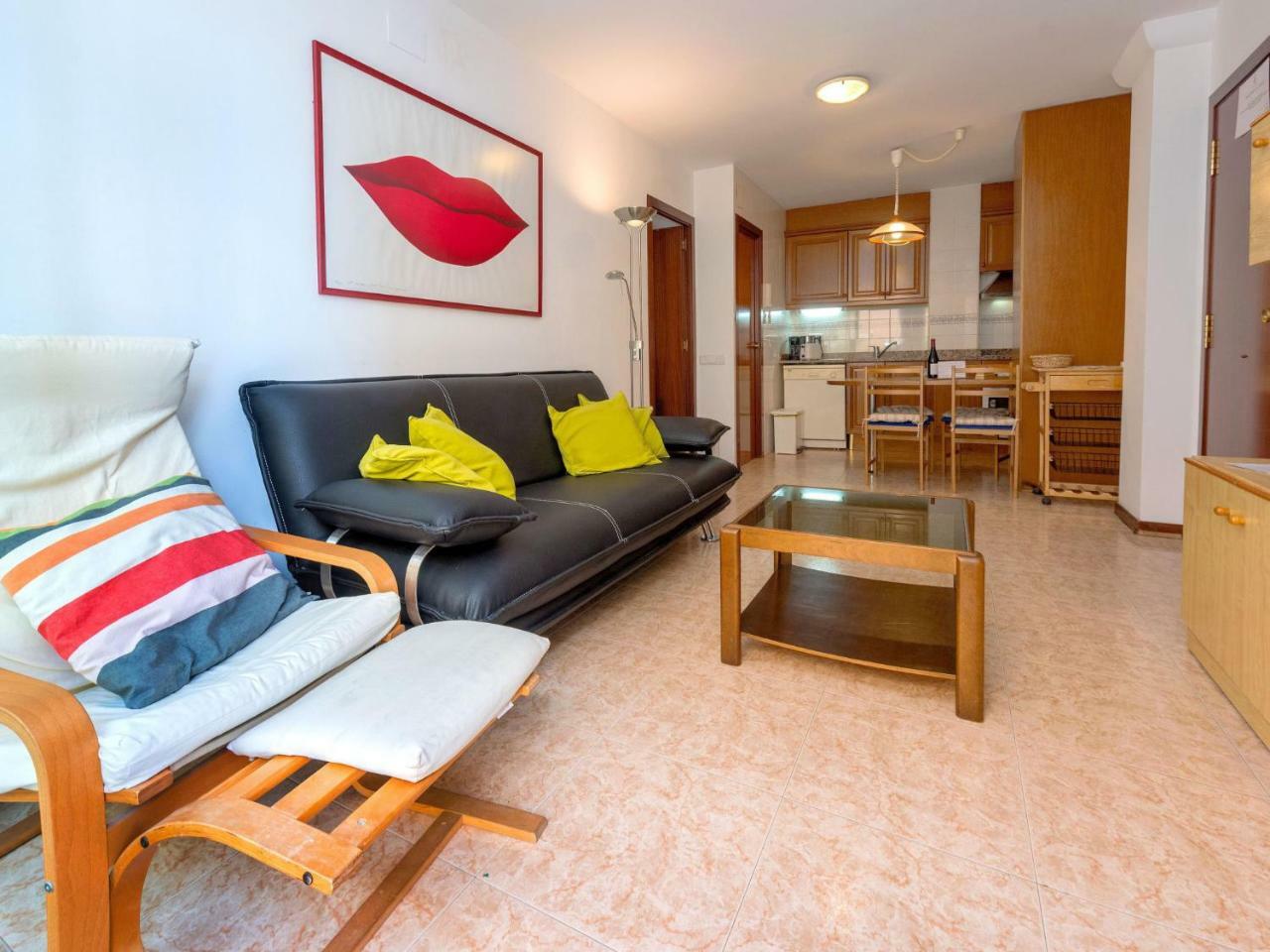 Primer De Maig By Interhome Apartment