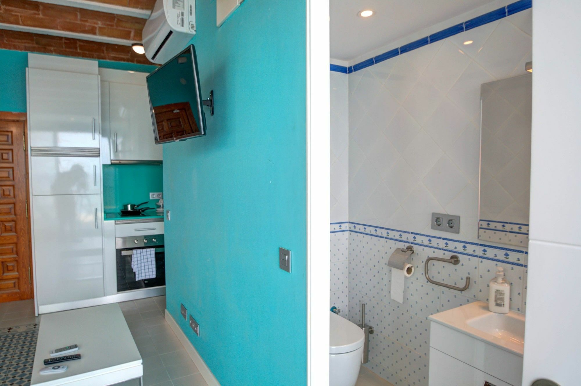 Blue Sea Front By Hello Homes *