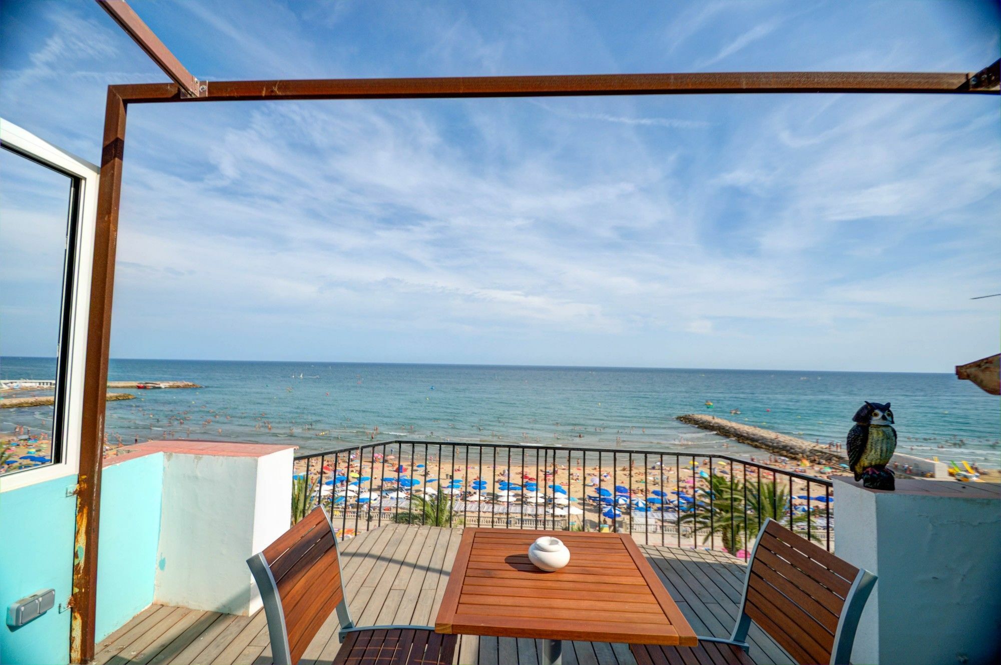 Blue Sea Front By Hello Homes *