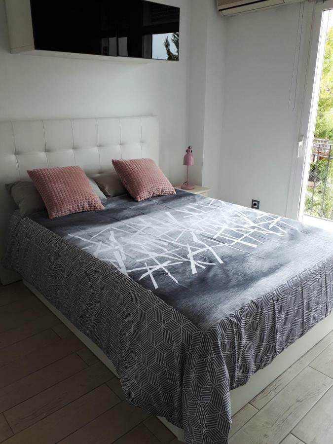 Studio Carrer De Valencia Sitges