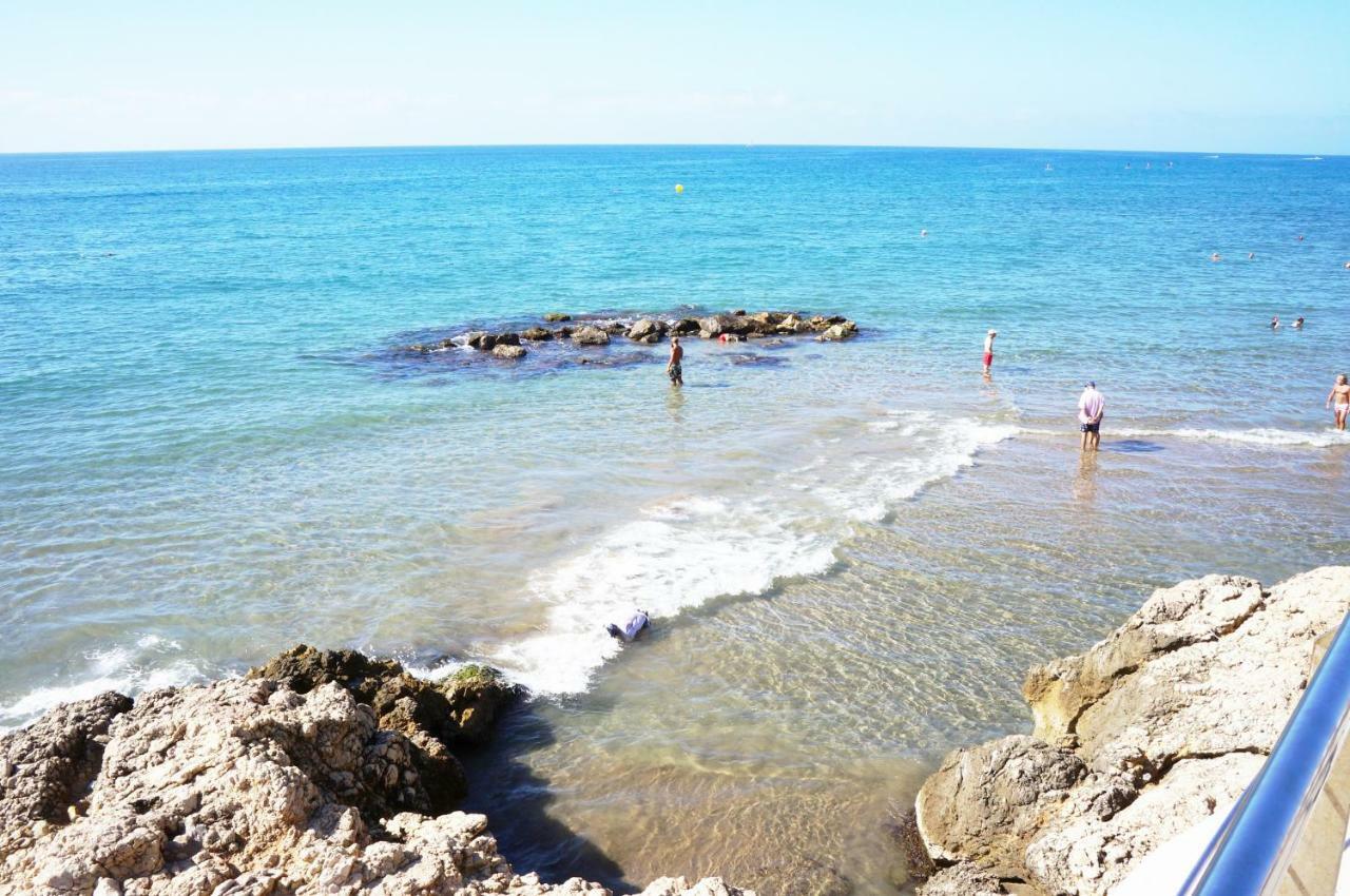 Matilda On The Apartamento Sitges