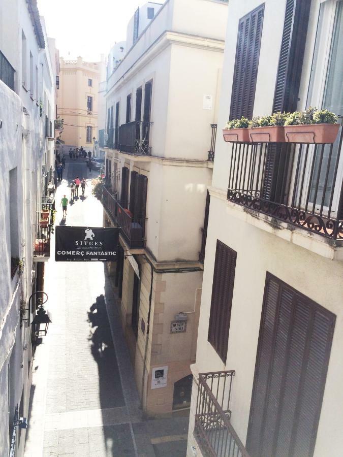 & Sitges