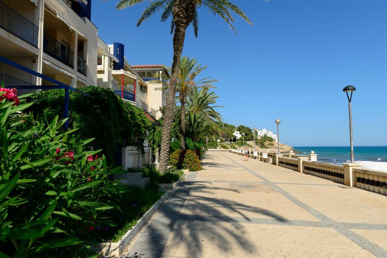 Aiguadolc Playa Apartment Sitges