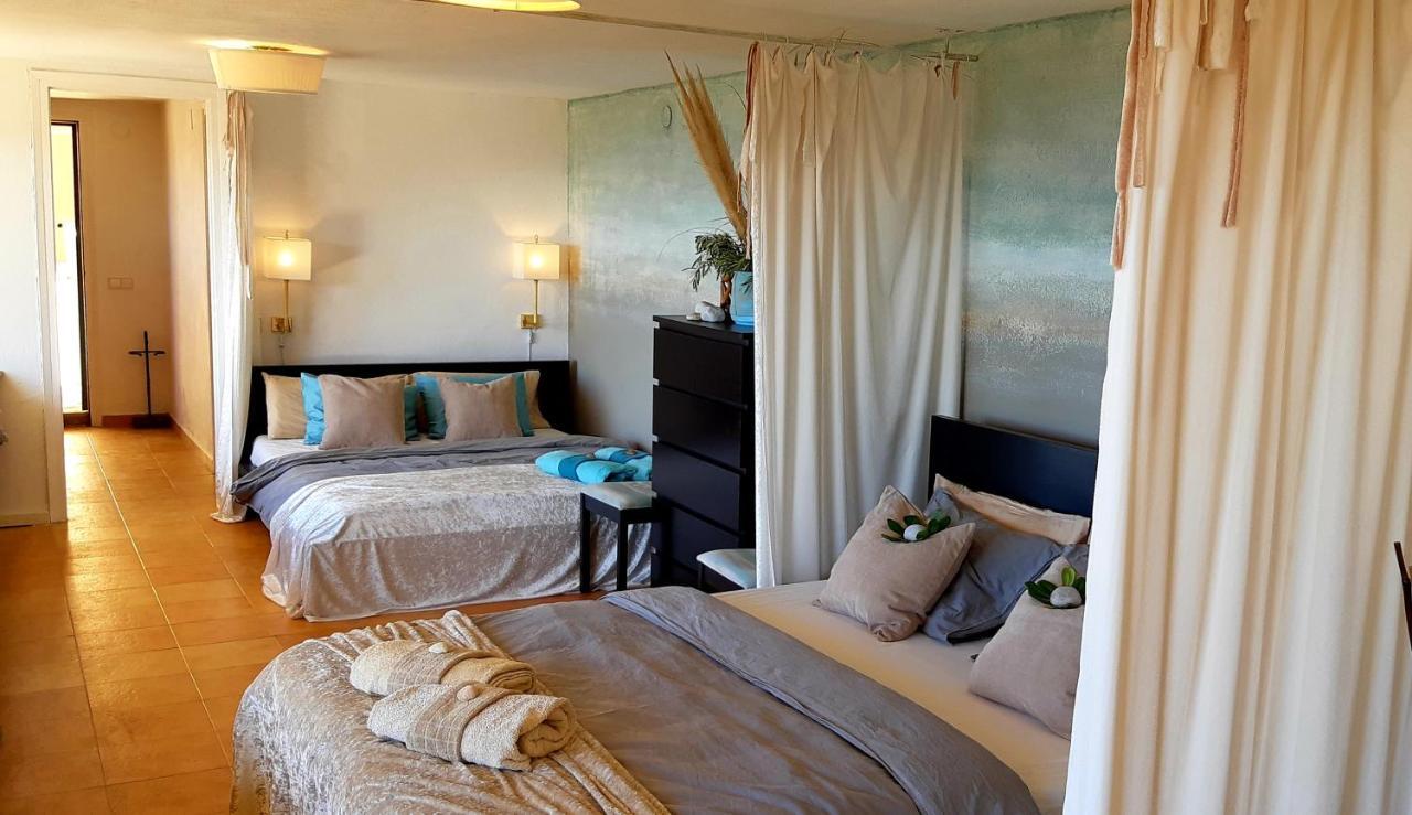 Ashram Sunshine * Sitges