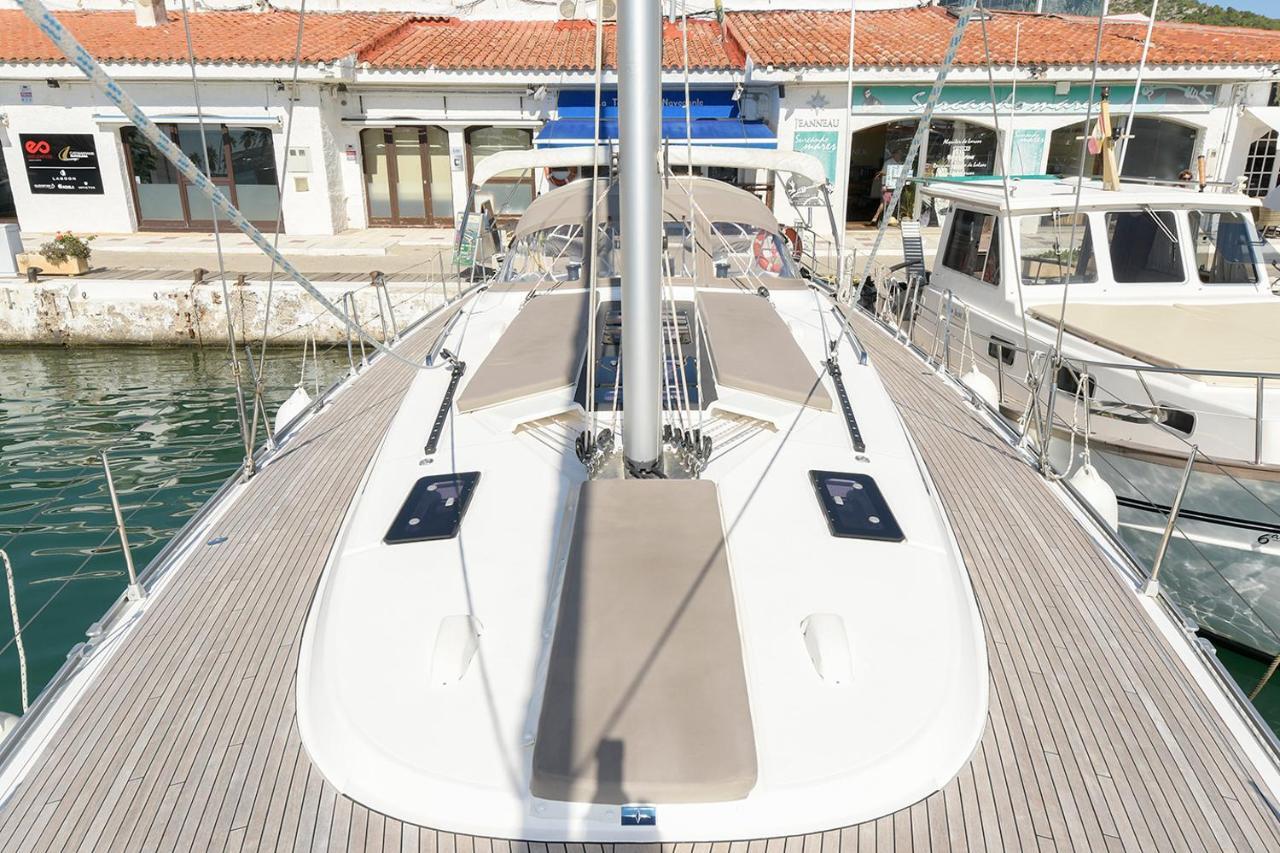 Botel Bavaria 56 / Velero