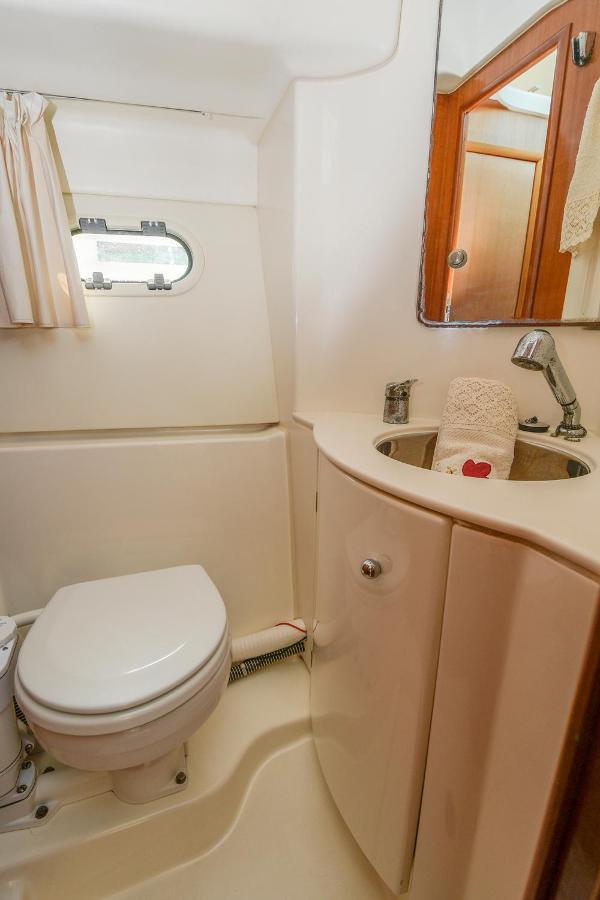 Botel Yate 32 Pies Jeanneau *