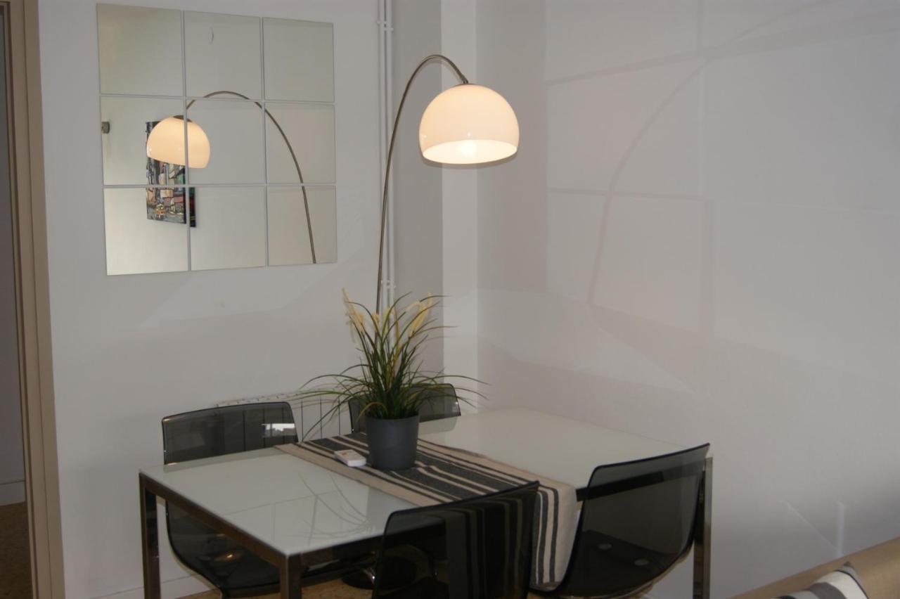 Apartment Vinyet Sunshine 2 Bed 2 Bath Steps From The *