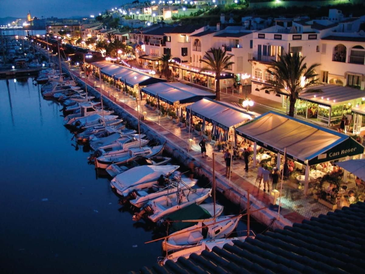 Port Apartment *