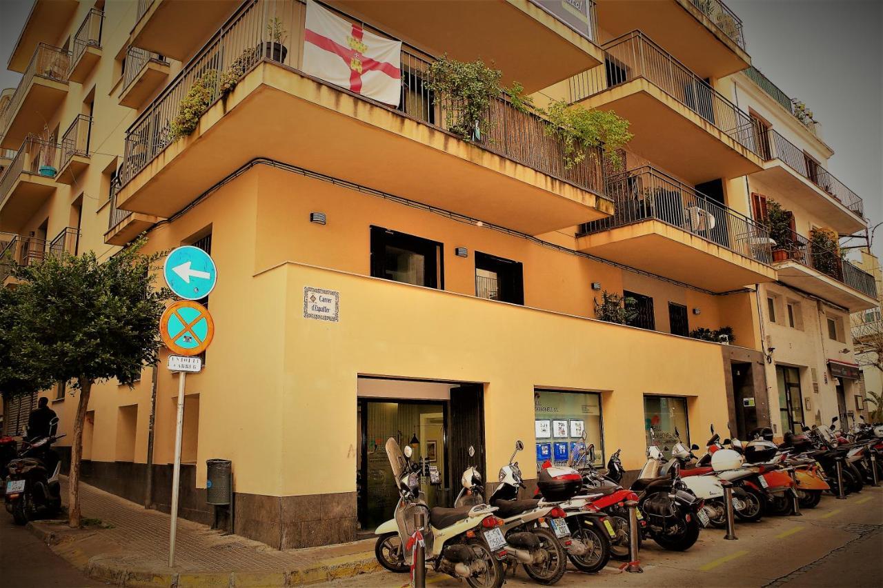 Inass Sitges