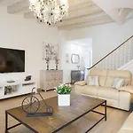 Sitges Spaces Beach House-4 Bedrooms, 3 Bathrooms, Large Terrace, Jacuzzi, Center-Beach