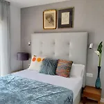 Atico Esquinero Muy Soleado Con La Terraza De 50 M2