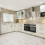 Sitges Spaces Mediterranean Apartments 5 Bedrooms, 4 Bathrooms, 75M2 Terrace, Centre Sitges- Sleeps 11