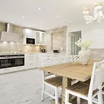 Sitges Spaces Mediterranean Apartments 5 Bedrooms, 4 Bathrooms, 75M2 Terrace, Centre Sitges- Sleeps 11