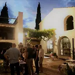 Masia Centenaria En Sitges