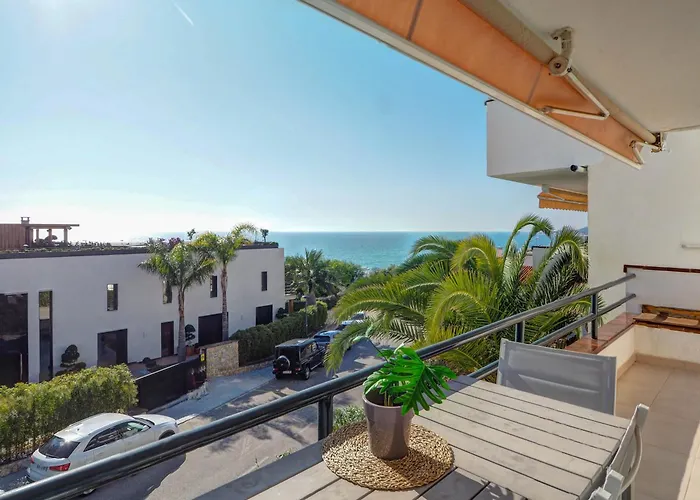 Balmins White By Hello Homes Sitges