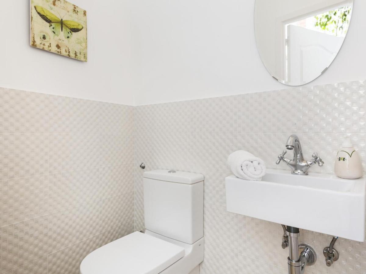 Spaces House-4 Bedrooms, 3 Bathrooms, Large Terrace, Jacuzzi, Center-beach