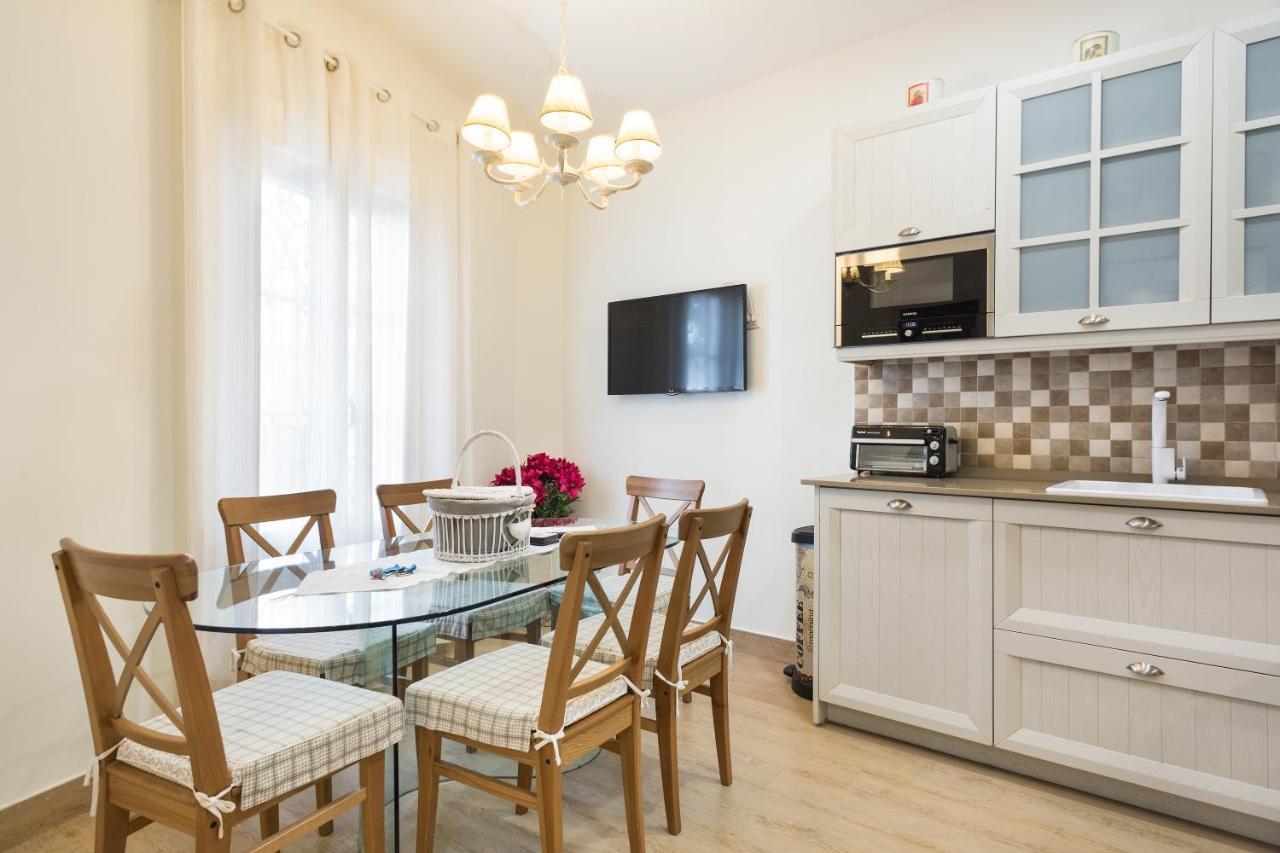 Spaces House-4 Bedrooms, 3 Bathrooms, Large Terrace, Jacuzzi, Center-beach Villa *
