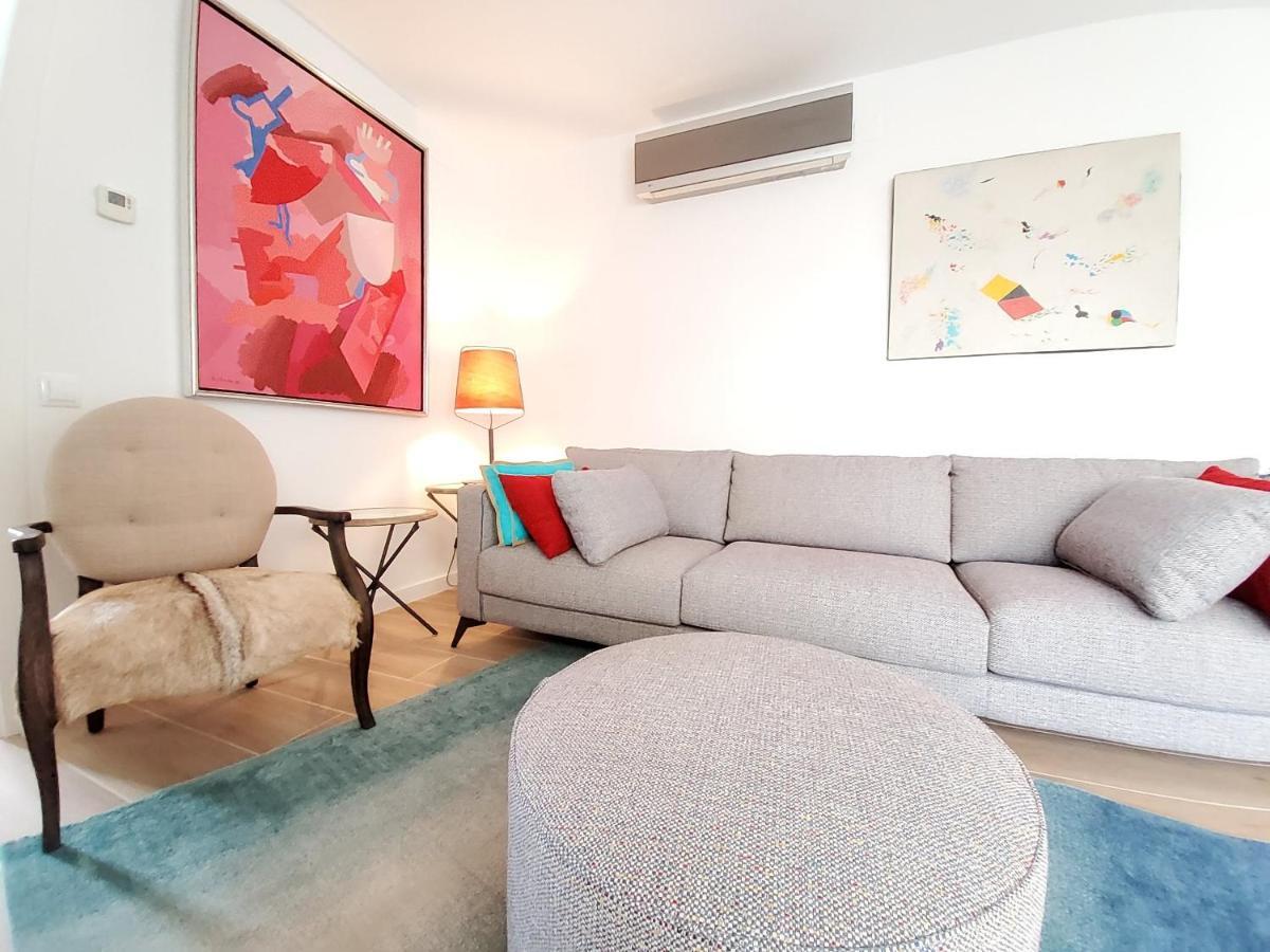 Atico Esquinero Muy Soleado Con La Terraza De 50 M2 * Sitges