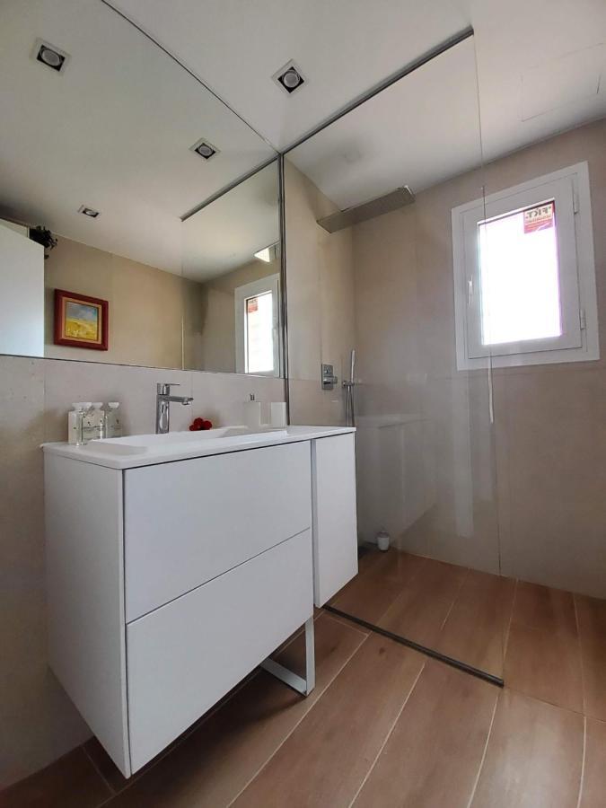 Apartment Atico Esquinero Muy Soleado Con La Terraza De 50 M2 *