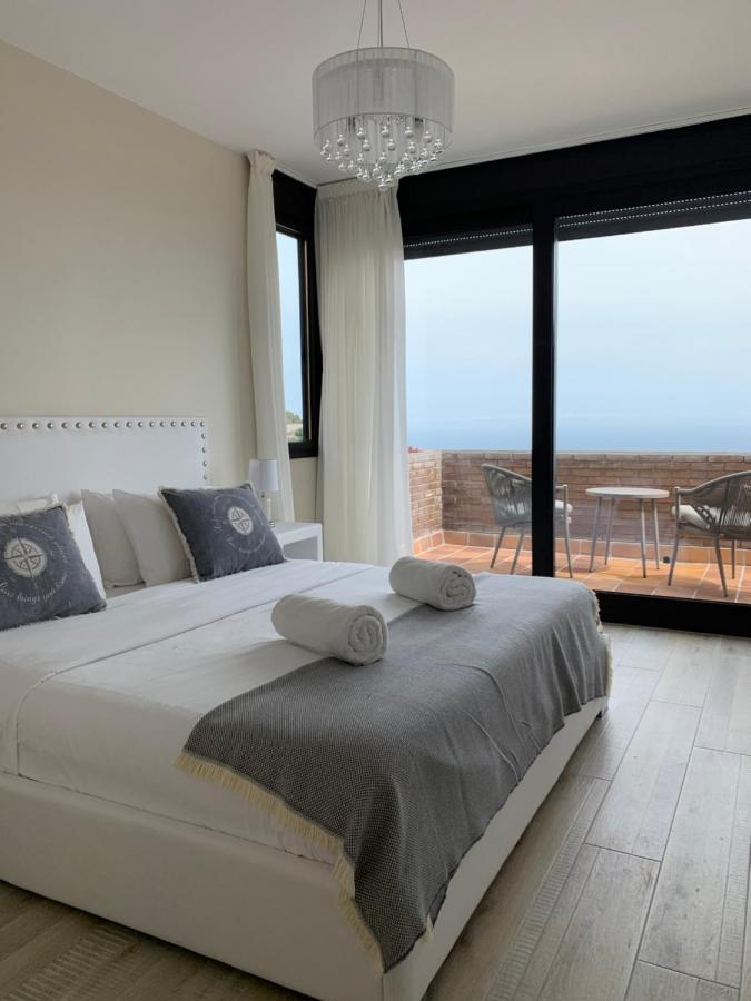 Spaces Sea View Villa- 6 Bedrooms, 5 Bathrooms, 2 Private Pools, Near Center Sitges