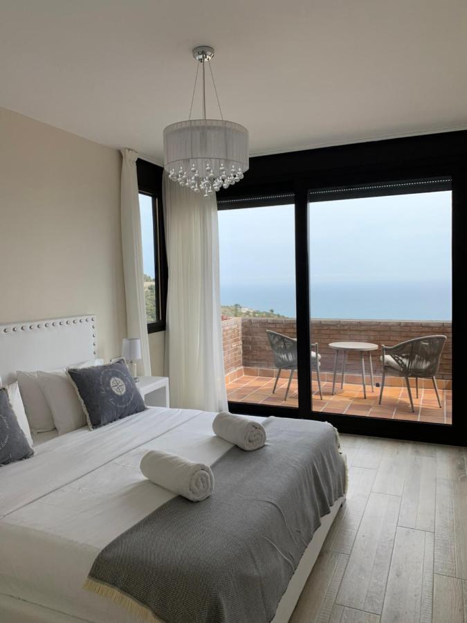 Spaces Sea View Villa- 6 Bedrooms, 5 Bathrooms, 2 Private Pools, Near Center Sitges