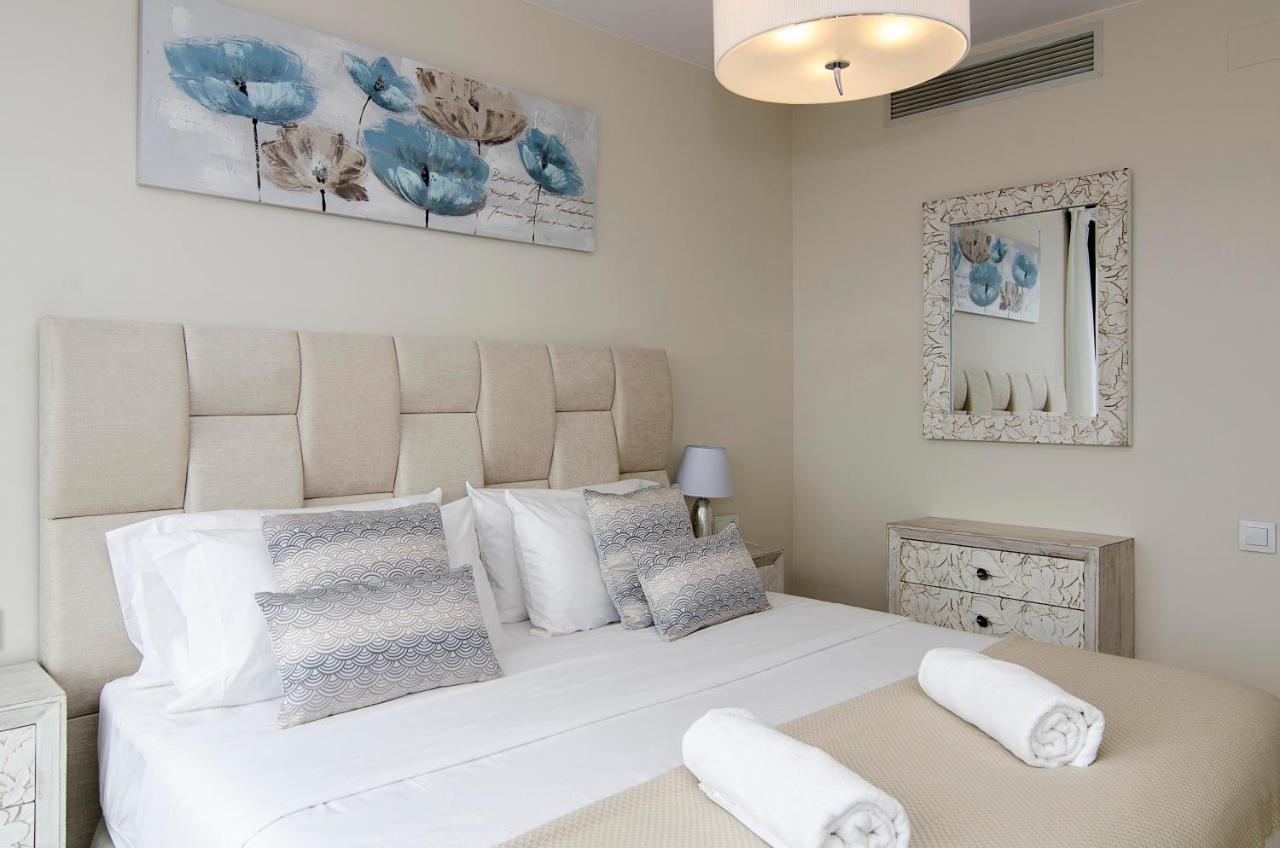 Spaces Sea View Villa- 6 Bedrooms, 5 Bathrooms, 2 Private Pools, Near Center