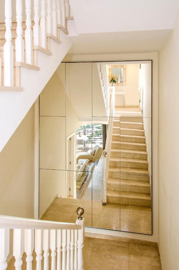 Spaces Sea View Villa- 6 Bedrooms, 5 Bathrooms, 2 Private Pools, Near Center *