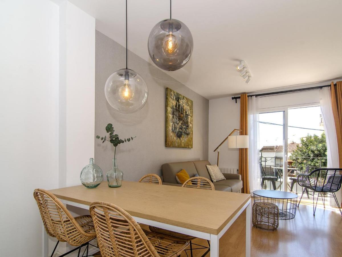 Spaces Terrace Apartment- 1 Bedroom, 1bathroom, Huge Terrace * Sitges