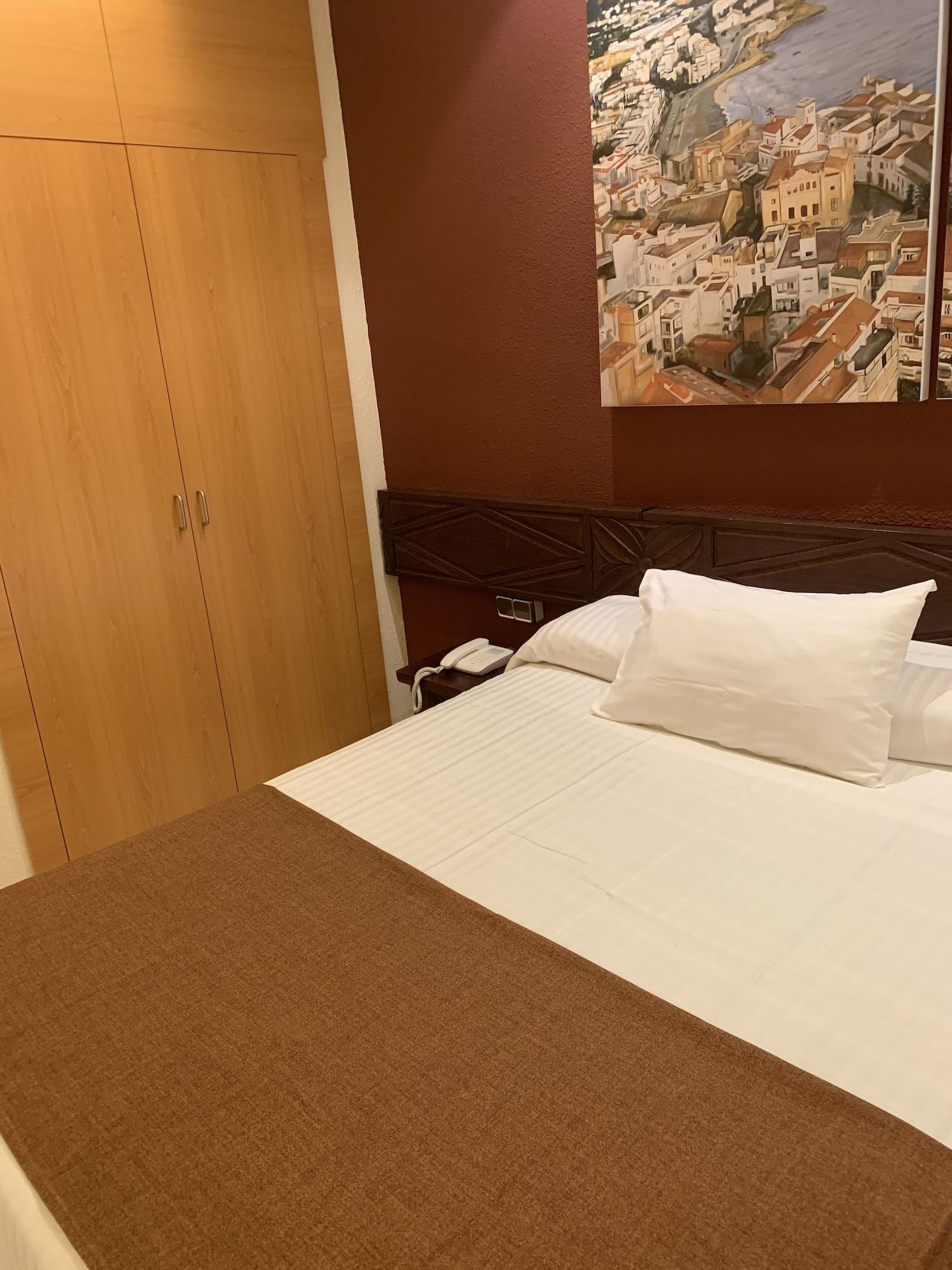 Hotel Galeon 3*