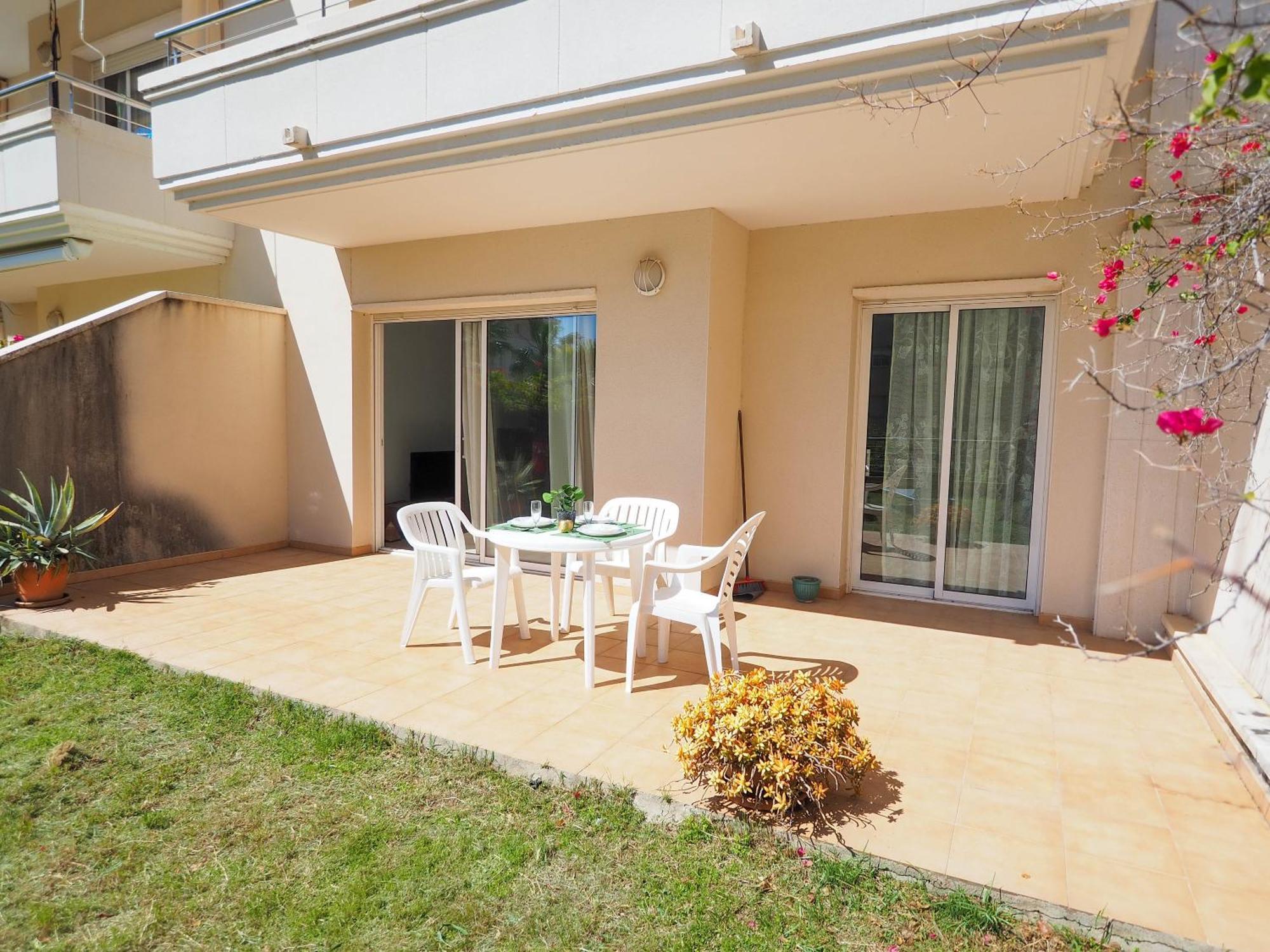 Flip Flop House By Hello Homes * Sitges