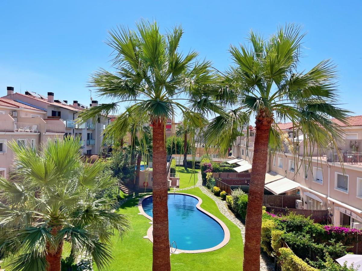 Cheerful Townhouse Center 5 Bedrooms Pool And Terrace