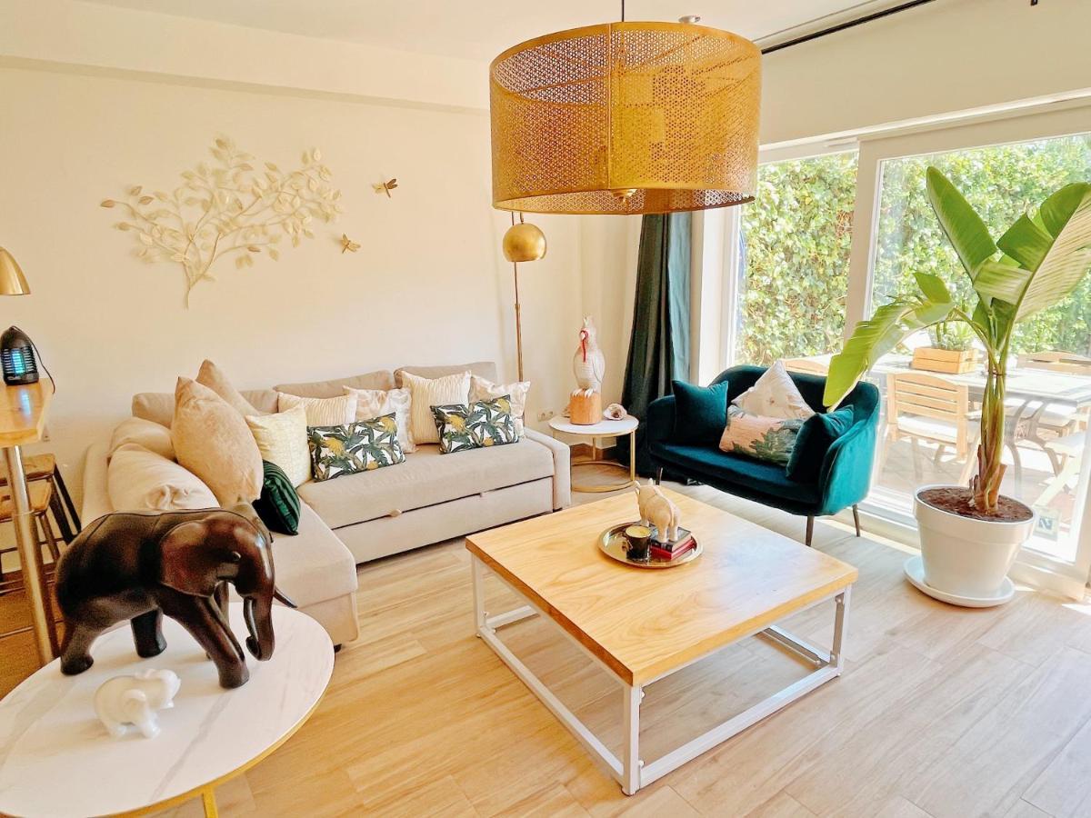 Holiday home Cheerful Townhouse Center 5 Bedrooms Pool And Terrace *