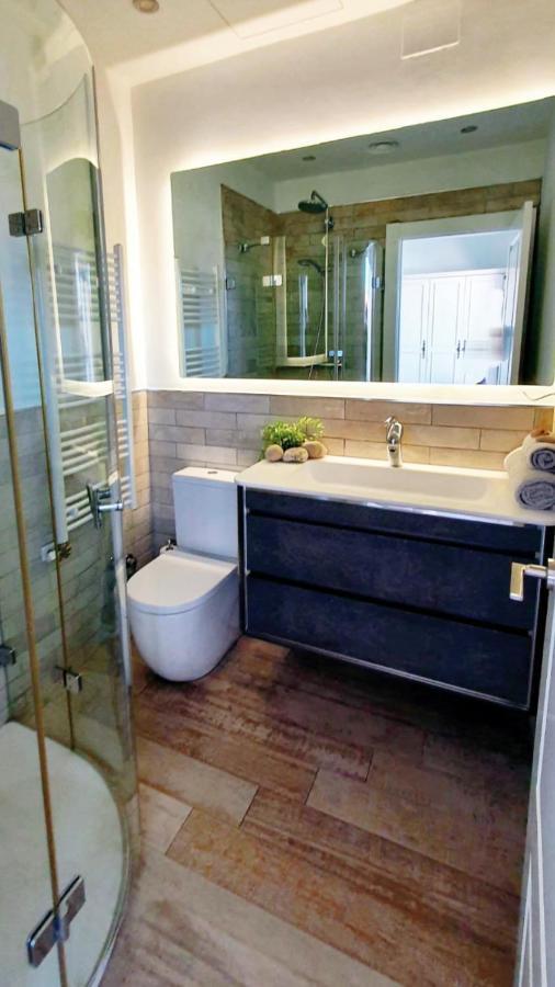 Cheerful Townhouse Center 5 Bedrooms Pool And Terrace Holiday home