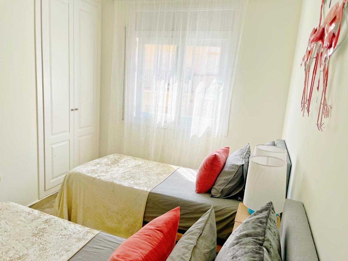 Cheerful Townhouse Center 5 Bedrooms Pool And Terrace Holiday home *