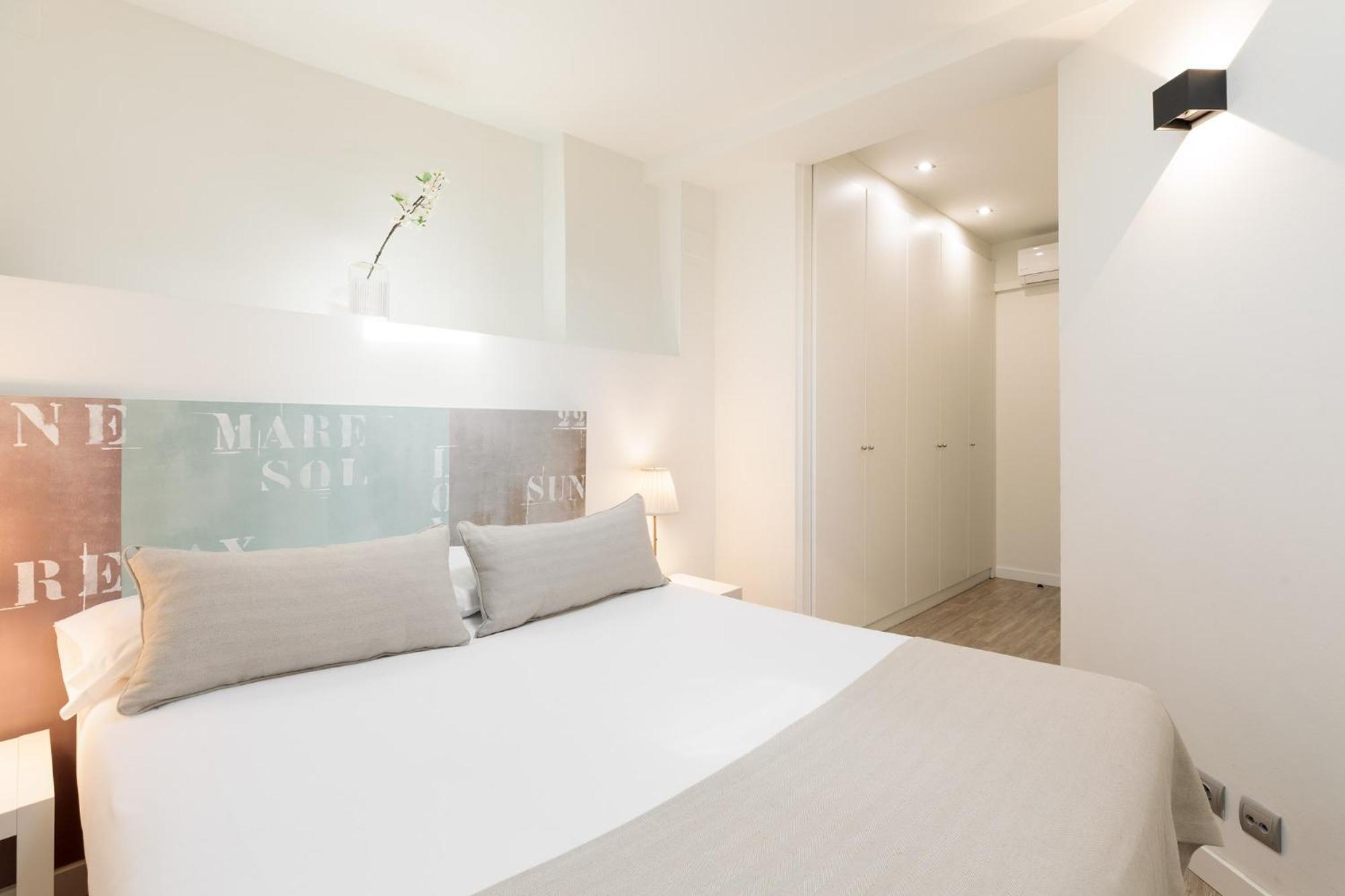Apartment Group Blue&white *