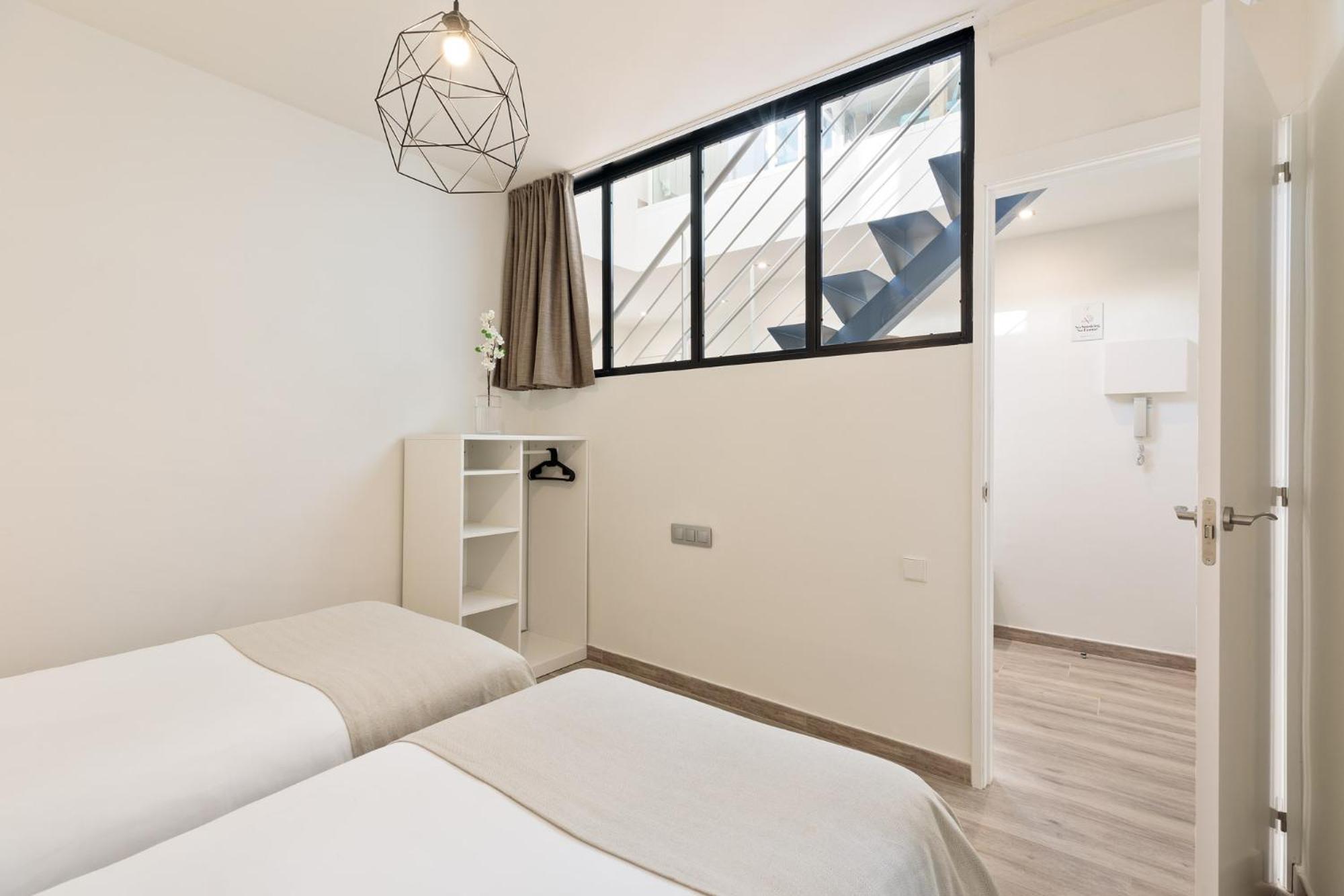 Apartment Group Blue&white