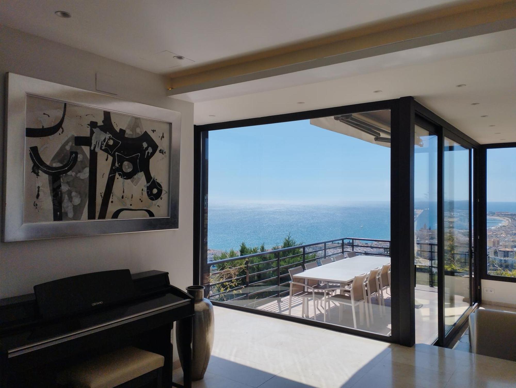 Spaces Sea View Villa- 6 Bedrooms, 5 Bathrooms, 2 Private Pools, Near Center * Sitges