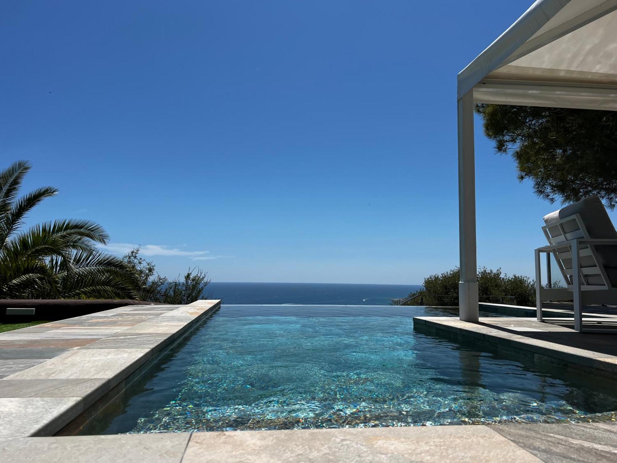 Villa Spaces Sea View Villa- 6 Bedrooms, 5 Bathrooms, 2 Private Pools, Near Center