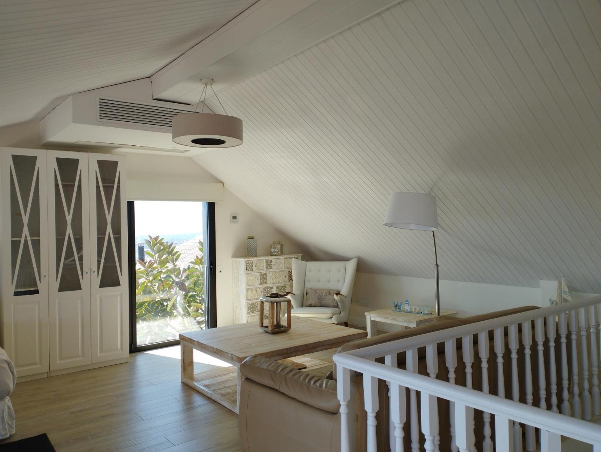 Spaces Sea View Villa- 6 Bedrooms, 5 Bathrooms, 2 Private Pools, Near Center *