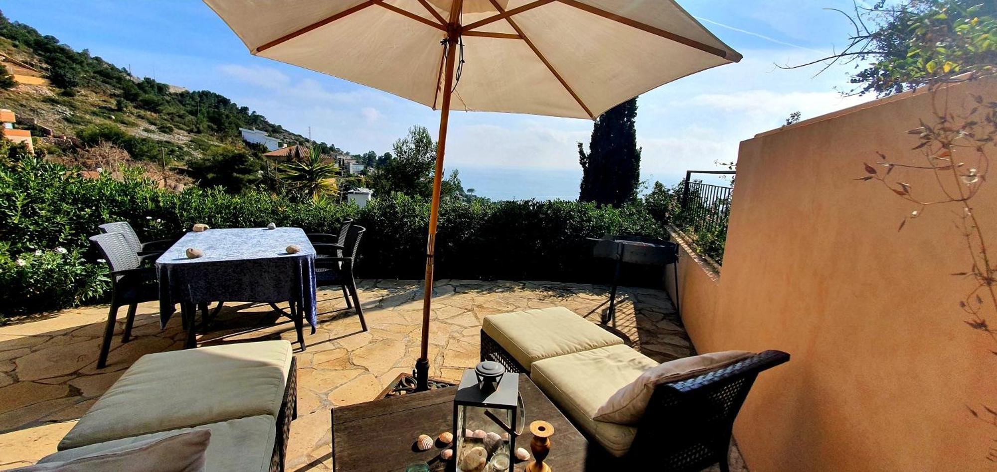 Ashram Sunshine Bed and breakfast *