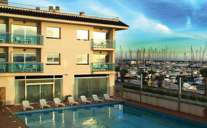 Port Hotel 4*