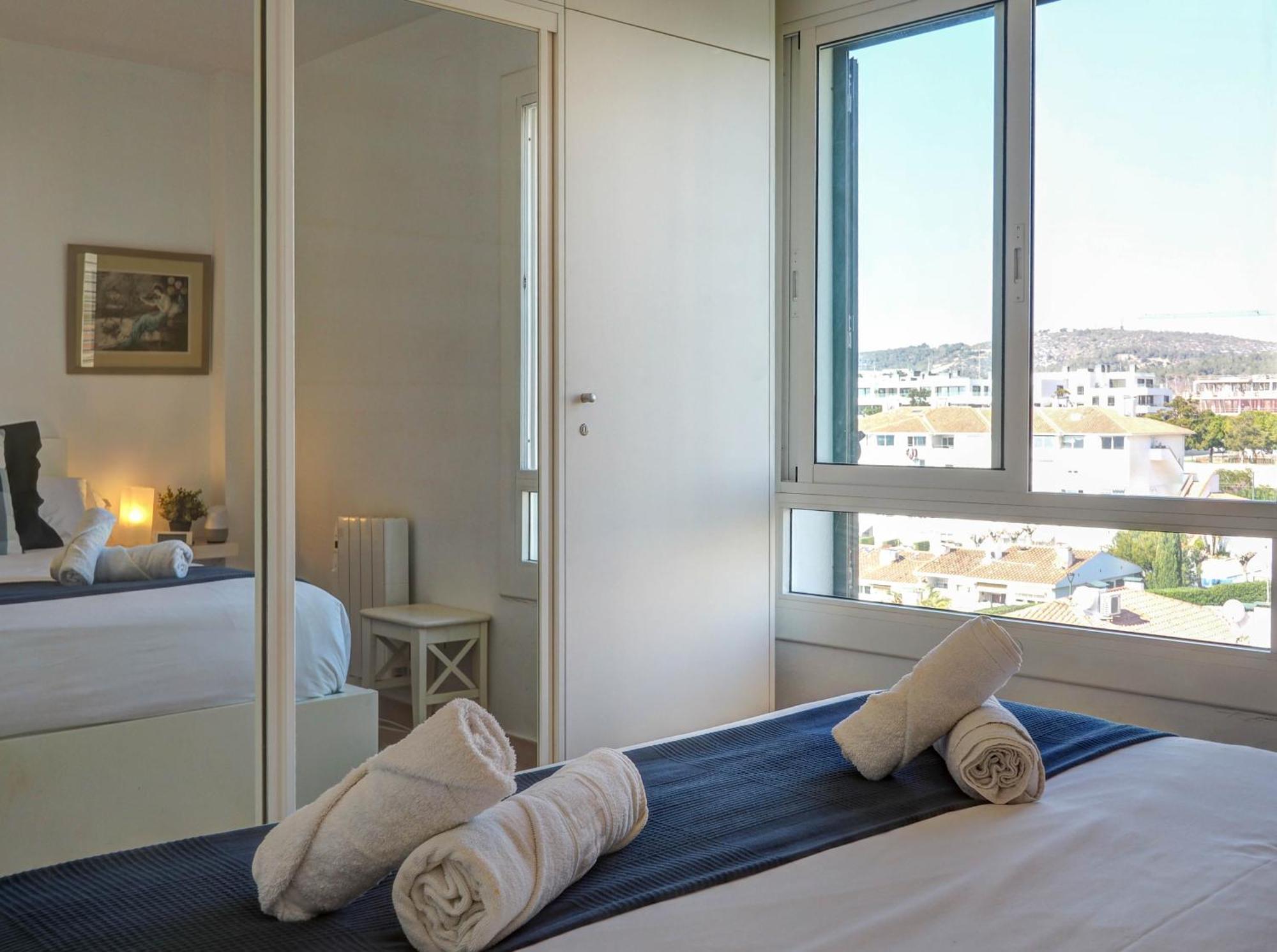 Balmins White By Hello Homes Apartment Sitges