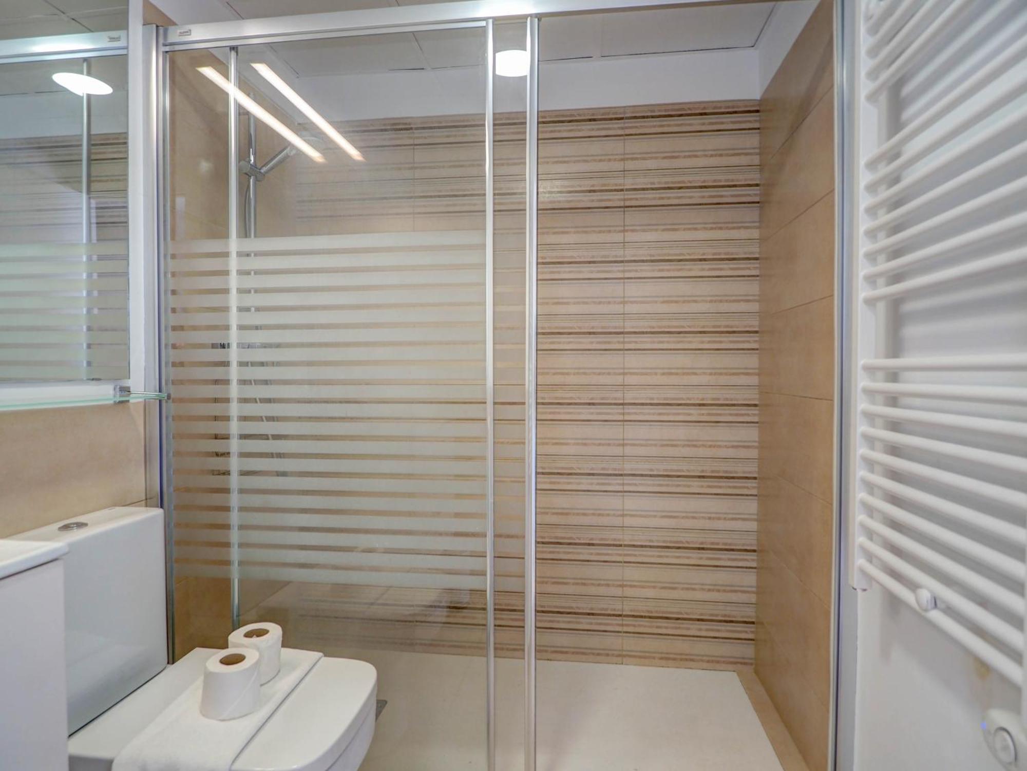 Apartment Balmins White By Hello Homes Sitges