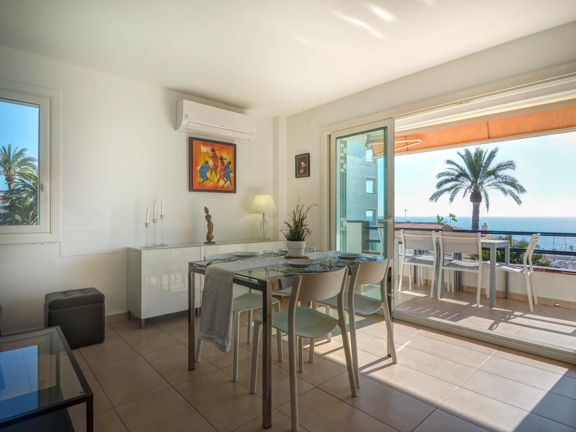 Apartment Balmins White By Hello Homes Sitges