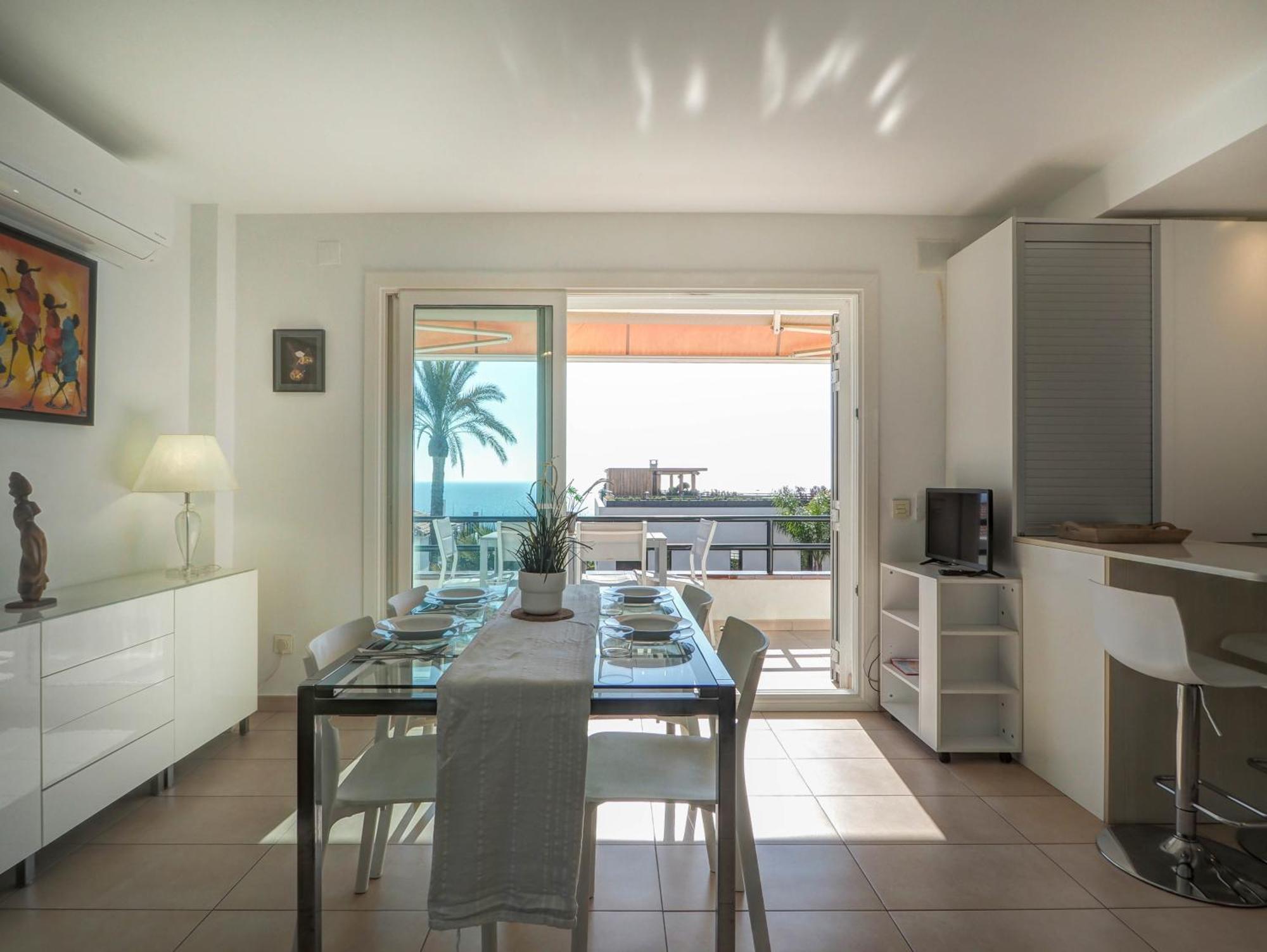 Balmins White By Hello Homes *