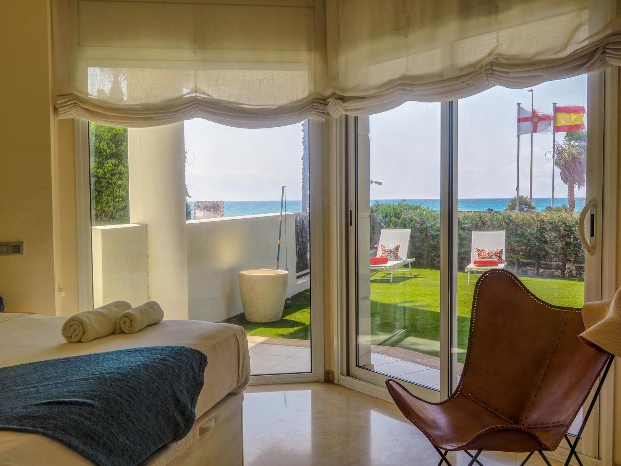 Luxury Seaview By Hello Homes *